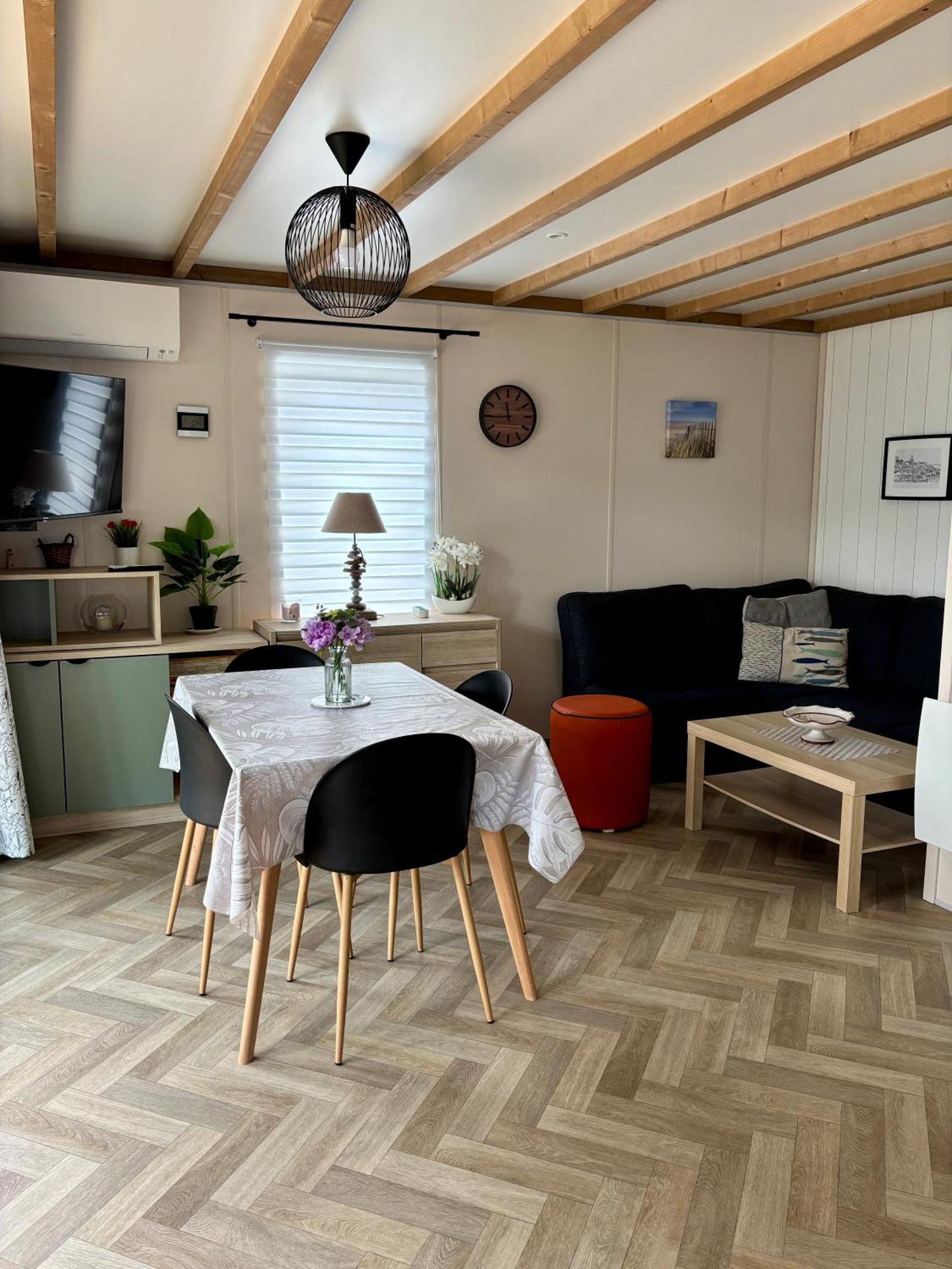 Le Domaine Des Pins Hotell Saint-Hilaire-de-Riez Eksteriør bilde